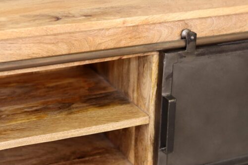 Meuble télé en bois et en métal, gros plan sur la partie centrale